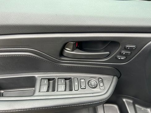 Used 2025 Honda Odyssey Sport-L image 23