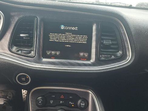 Used 2015 Dodge Challenger R/T Plus RWD image 11