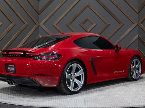 Used 2019 Porsche 718 Cayman S image 9