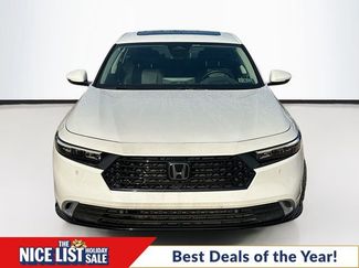 Used 2023 Honda Accord Touring video 2