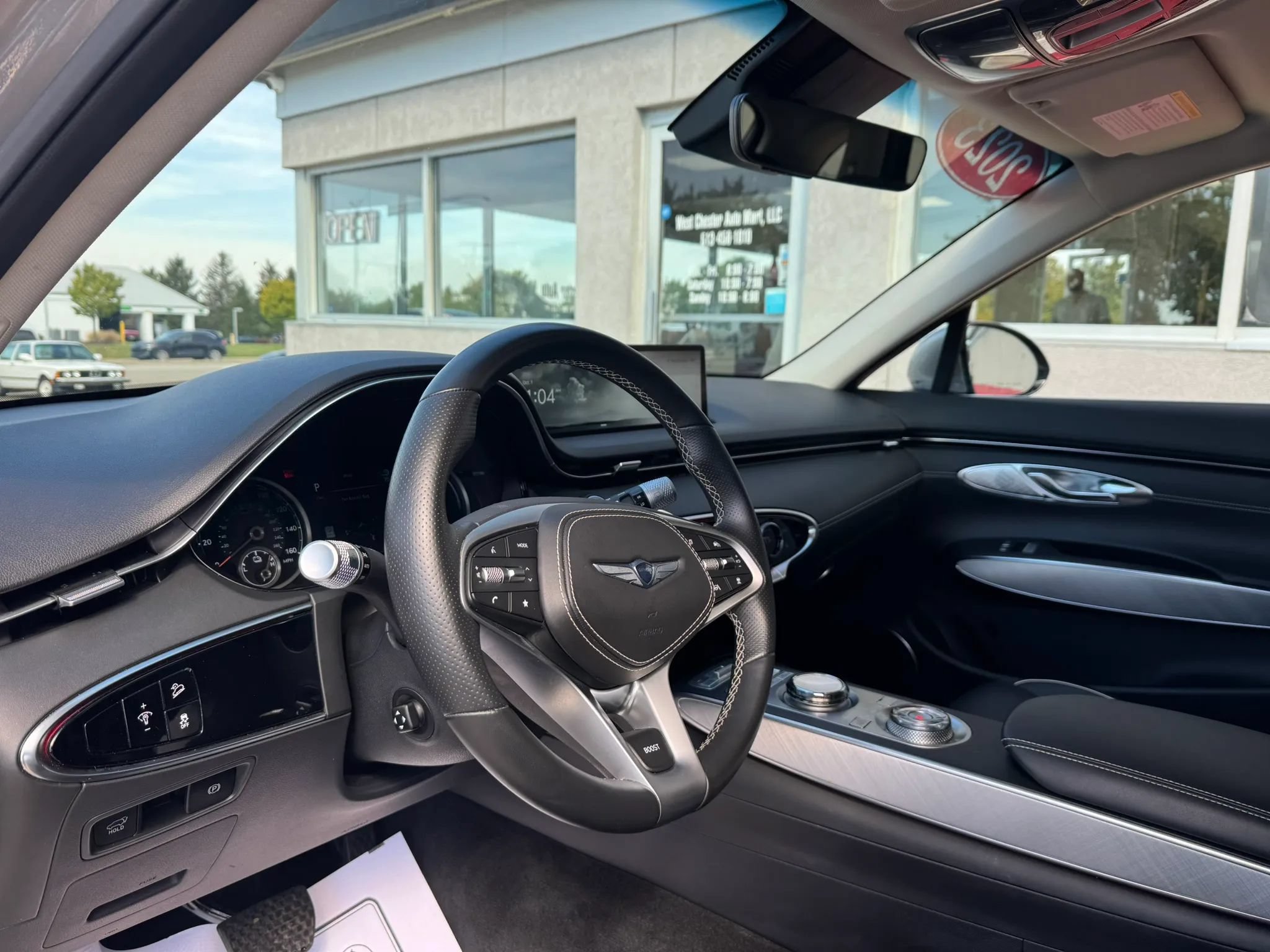 Used 2023 Genesis Electrified GV70 AWD/4WD image 10