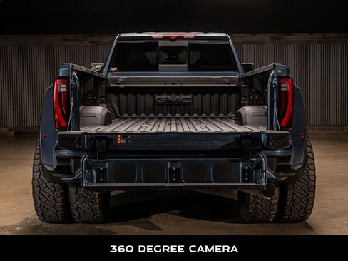 Used 2025 GMC Sierra 3500 Denali w/ Denali Reserve Package AWD/4WD image 9