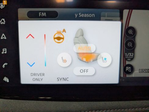 Used 2024 Nissan Ariya AWD image 23