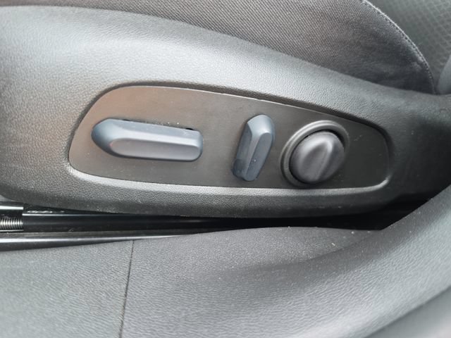 Used 2025 Chevrolet Malibu LT FWD image 23