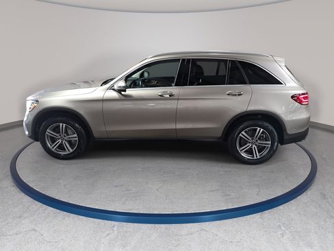 Certified 2022 Mercedes-Benz GLC 300 image 9