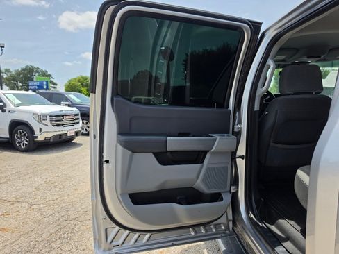 Used 2024 Ford F250 XLT w/ FX4 Off-Road Package AWD/4WD image 17