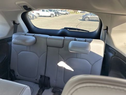 Certified 2025 Honda Pilot EX-L image 14