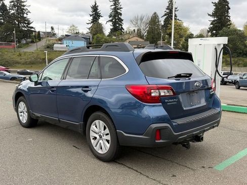 Used 2019 Subaru Outback 2.5i Premium image 2