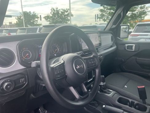 Used 2024 Jeep Wrangler Sport AWD/4WD image 9