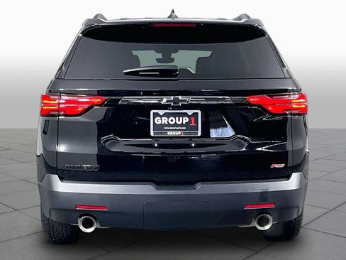 Used 2023 Chevrolet Traverse RS FWD image 5