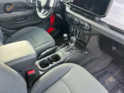 Certified 2025 Jeep Wrangler Sahara 4xe w/ Safety Group image 17