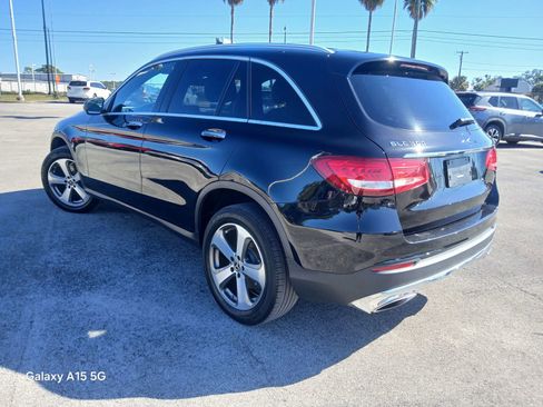 Used 2019 Mercedes-Benz GLC 300 GLC 300 Sport Utility 4D w/ Premium Package image 4