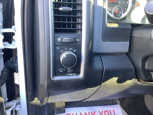 Used 2018 RAM 2500 Tradesman w/ Chrome Appearance Group image 11