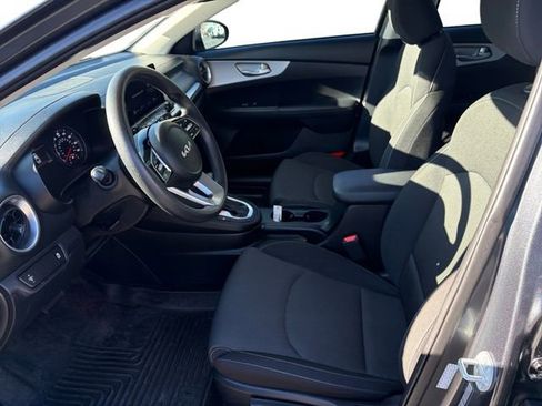 Used 2024 Kia Forte LXS FWD image 10