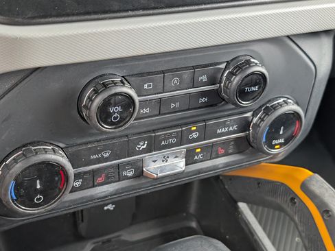 Used 2022 Ford Bronco Badlands AWD/4WD image 22