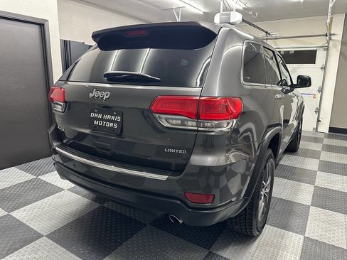 Used 2018 Jeep Grand Cherokee Limited image 11