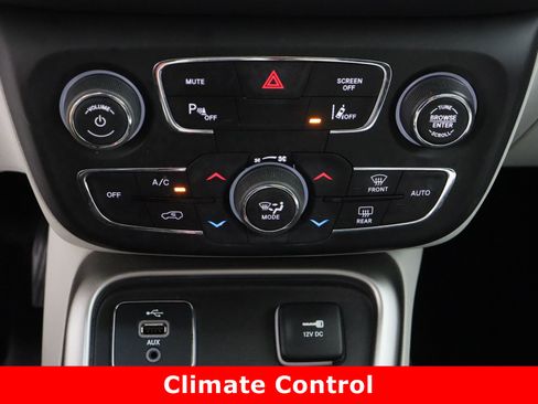 Used 2017 Jeep Compass Latitude w/ Popular Equipment Group image 21