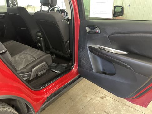 Used 2014 Dodge Journey SXT w/ Comfort/Convenience Group AWD/4WD image 24