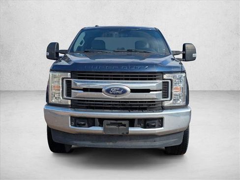 Used 2019 Ford F250 XL w/ STX Appearance Package image 2