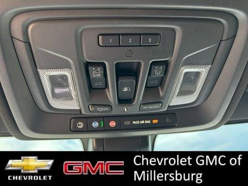 Used 2022 Chevrolet Silverado 3500 High Country w/ Z71 Off-Road Package AWD/4WD image 24