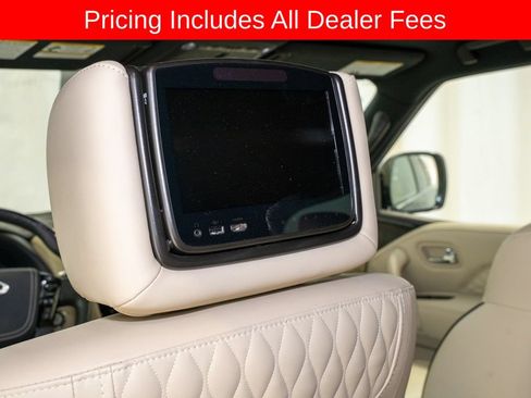 Used 2023 INFINITI QX80 Sensory w/ Cargo Package AWD/4WD image 11
