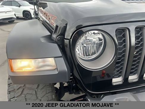 Used 2020 Jeep Gladiator Mojave AWD/4WD image 9