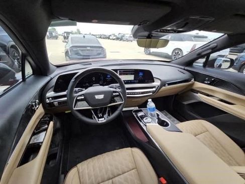 Certified 2025 Cadillac Lyriq Sport w/ Nappa Leather Package AWD/4WD image 4