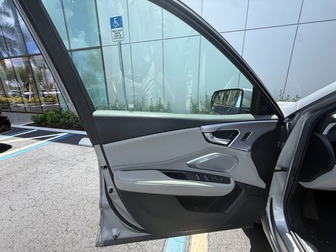 Used 2023 Acura RDX FWD w/ Technology Package image 13