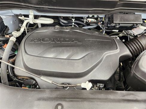 Certified 2024 Honda Passport TrailSport image 9