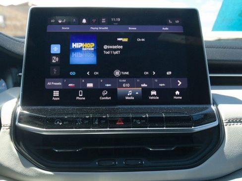 Used 2025 Jeep Compass Limited AWD/4WD image 20