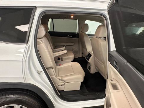 Used 2019 Volkswagen Atlas SE w/ Panoramic Sunroof Package image 38