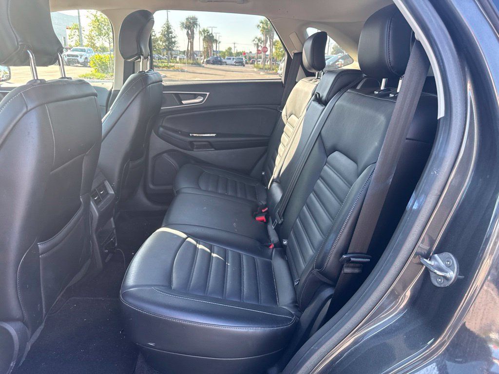 Used 2017 Ford Edge SEL w/ Equipment Group 201A FWD image 15