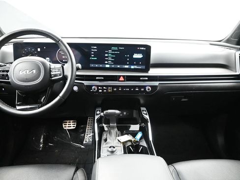 Certified 2024 Kia Sorento SX Prestige image 35