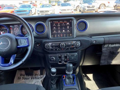 Used 2021 Jeep Gladiator Sport AWD/4WD image 7