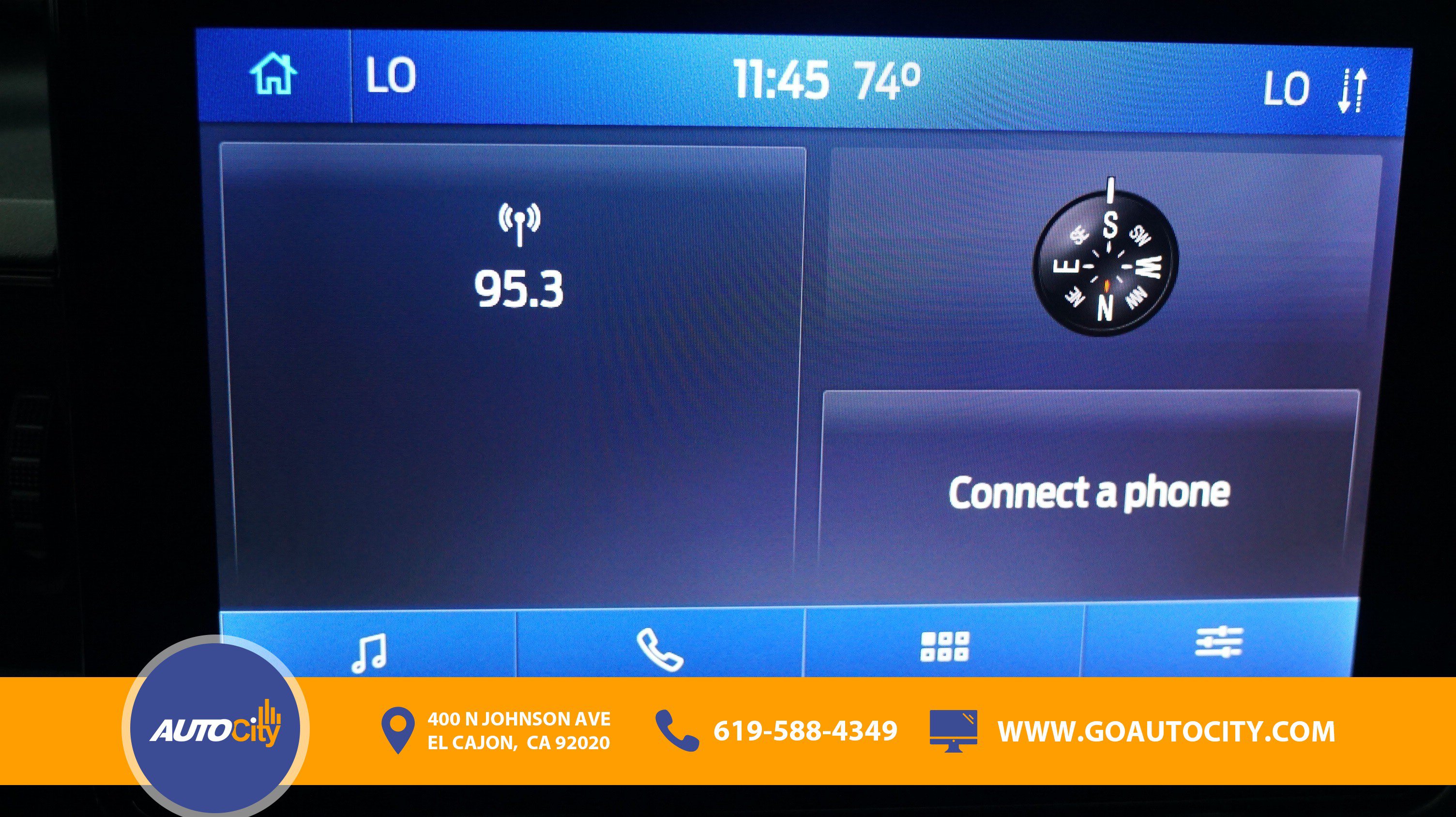 Used 2020 Ford Explorer XLT w/ Equipment Group 202A RWD image 23