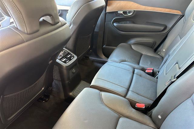 Certified 2025 Volvo XC90 T8 Plus w/ Protection Package Premier AWD/4WD image 12