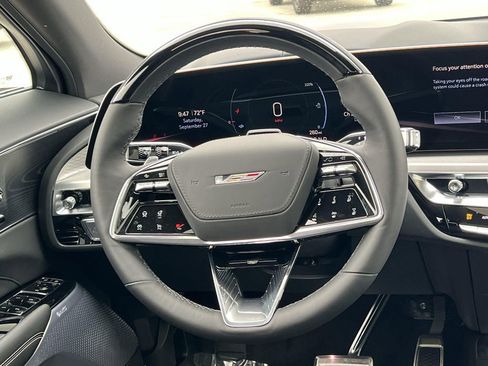 New 2026 Cadillac Lyriq V AWD/4WD image 12
