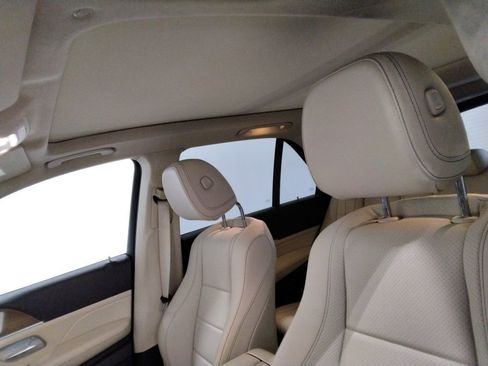 Used 2021 Mercedes-Benz GLE 350 4MATIC w/ Premium Package image 32