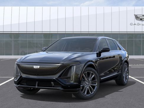 New 2026 Cadillac Lyriq V AWD/4WD image 6