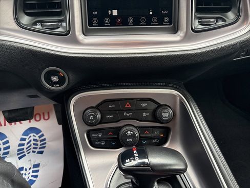 Certified 2022 Dodge Challenger GT image 33