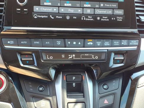Used 2025 Honda Odyssey Touring image 26