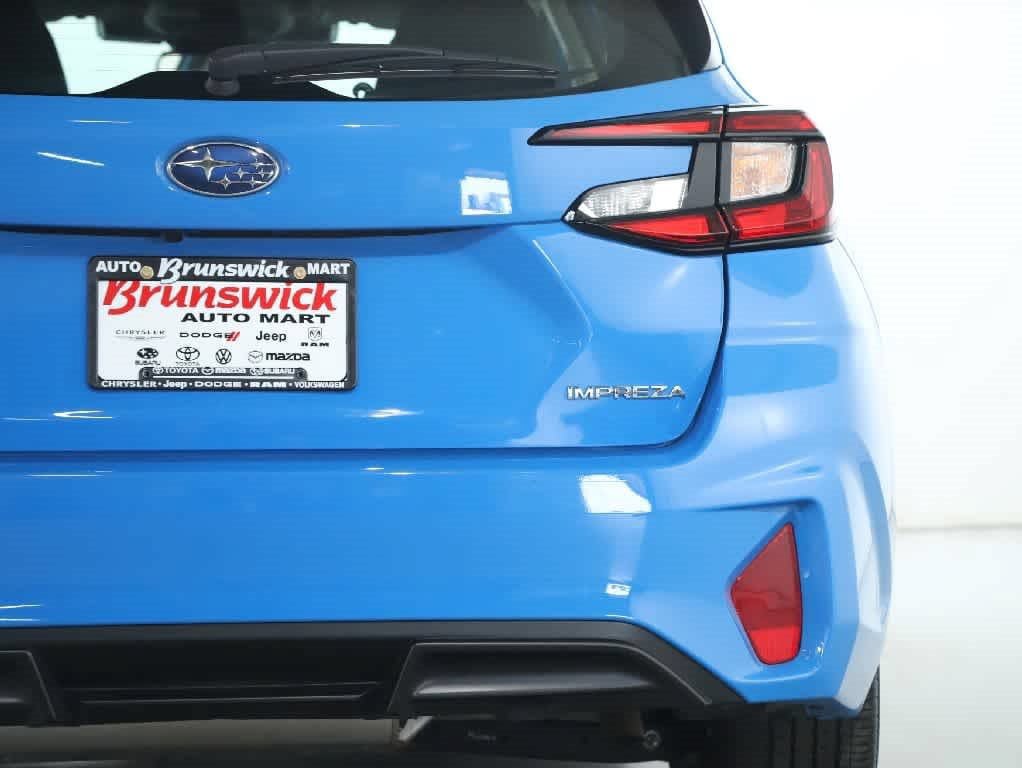 Certified 2024 Subaru Impreza 2.0i Sport AWD/4WD image 43