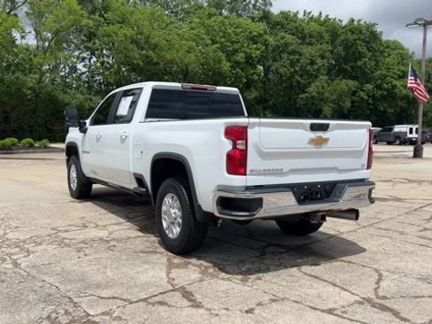 Used 2022 Chevrolet Silverado 2500 LT w/ Convenience Package AWD/4WD image 7
