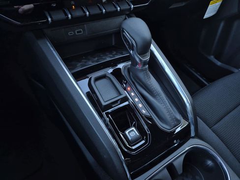 New 2026 GMC Canyon Elevation w/ Convenience Package image 23