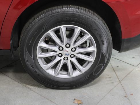 Used 2024 Buick Enclave Premium image 17