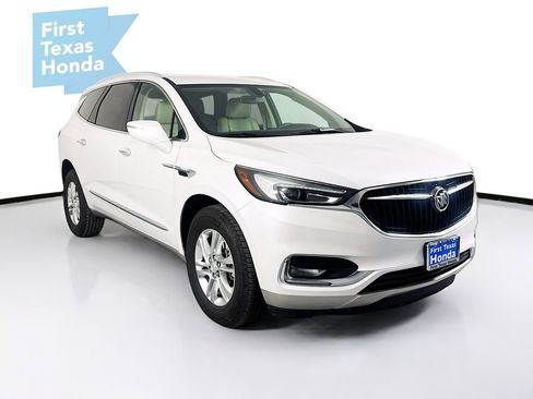 Used 2018 Buick Enclave Essence w/ Trailering Package image 1