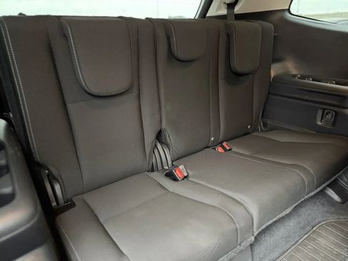 Used 2023 Subaru Ascent Premium w/ Convenience Package image 18