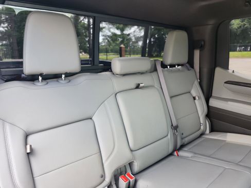 Certified 2023 GMC Sierra 1500 SLT w/ SLT Premium Plus Package AWD/4WD image 12