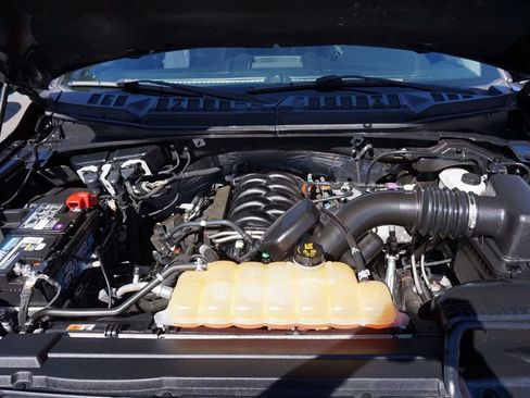 Used 2018 Ford F150 Lariat image 9