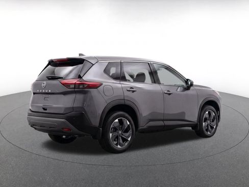Used 2025 Nissan Rogue SV AWD/4WD image 9